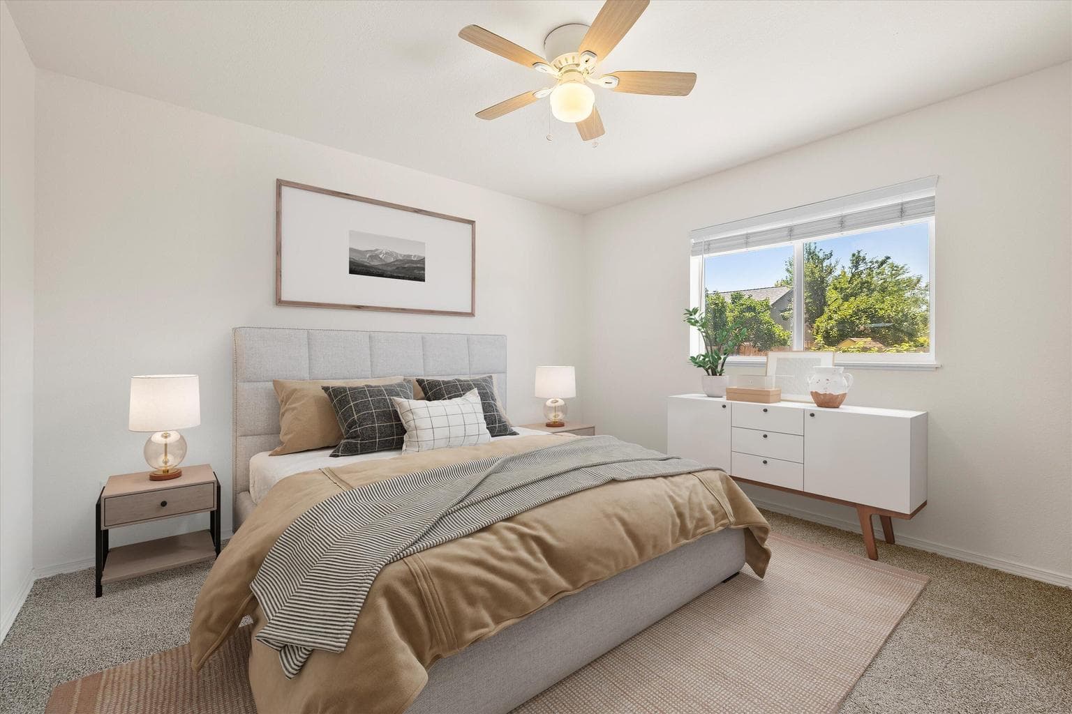 Primary bedroom - Virtually staged