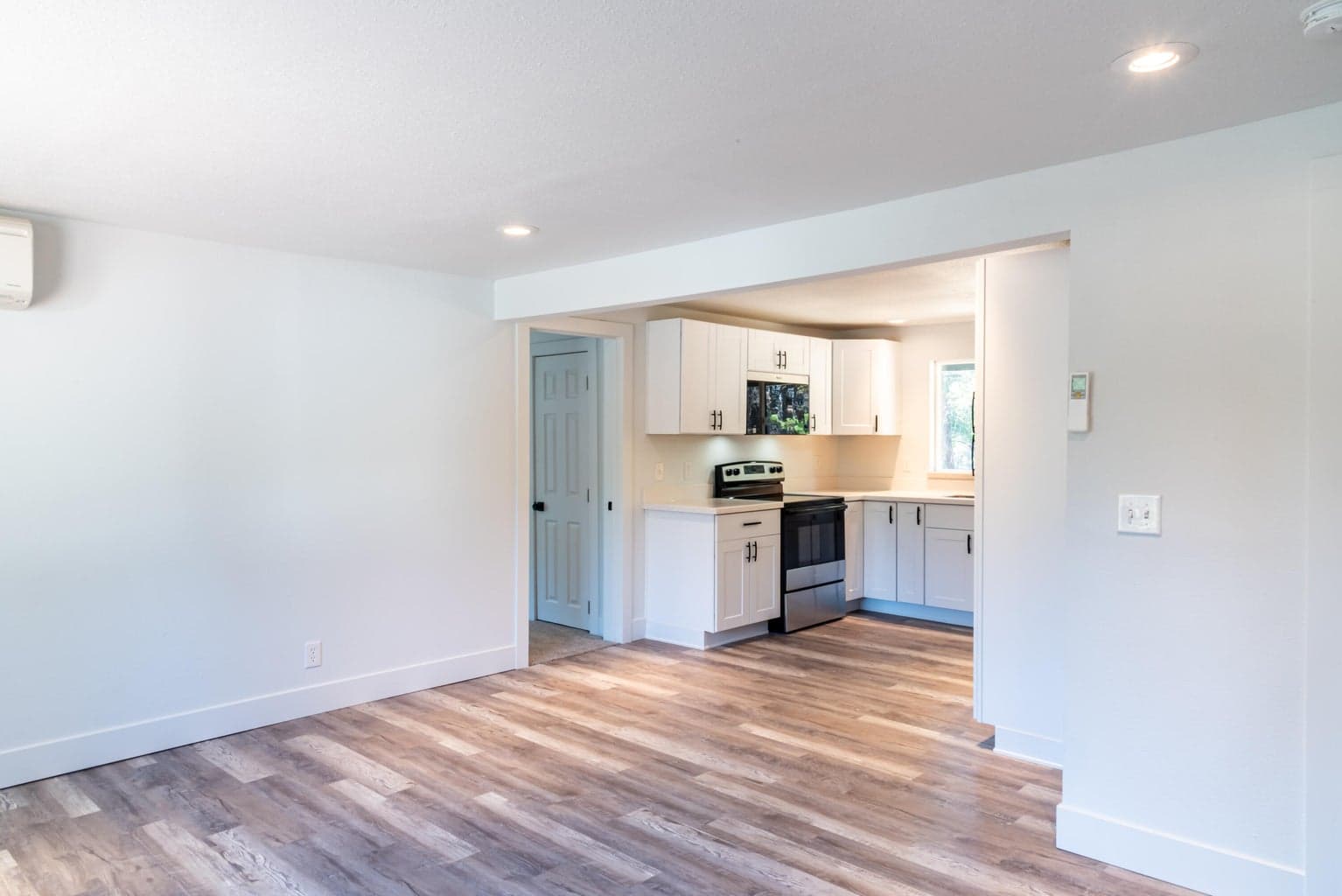 Photo of 16022 Bull Bat Lane 4 of 28