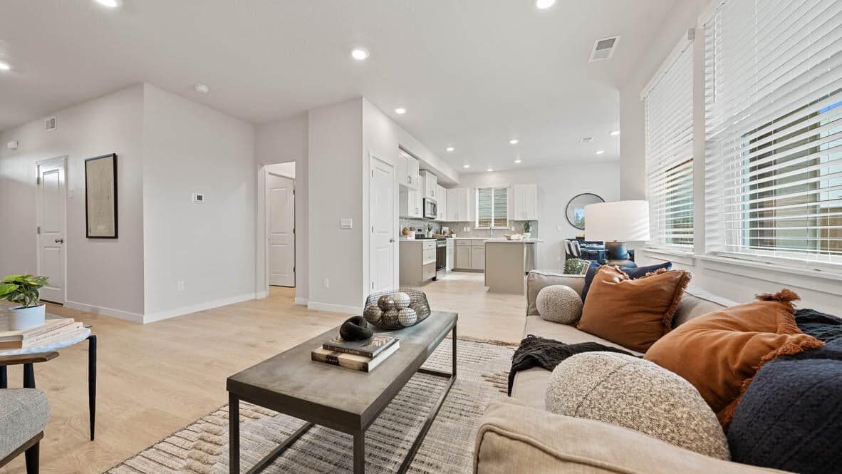 Photo of 21636 SE Fuji Drive 9 of 24