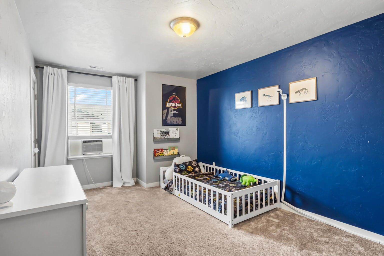 Photo of 728 NE Apache Circle 17 of 31