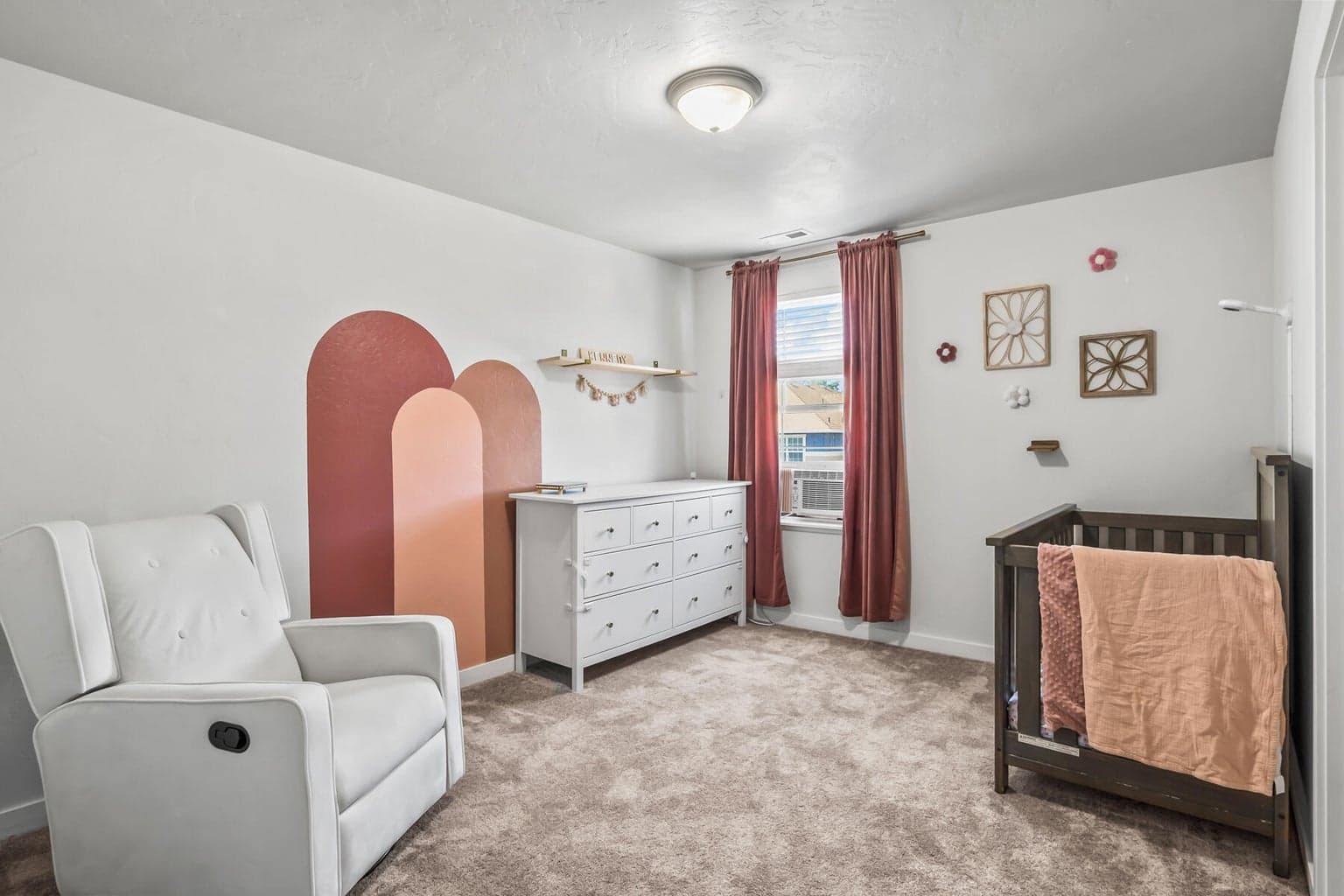 Photo of 728 NE Apache Circle 20 of 31