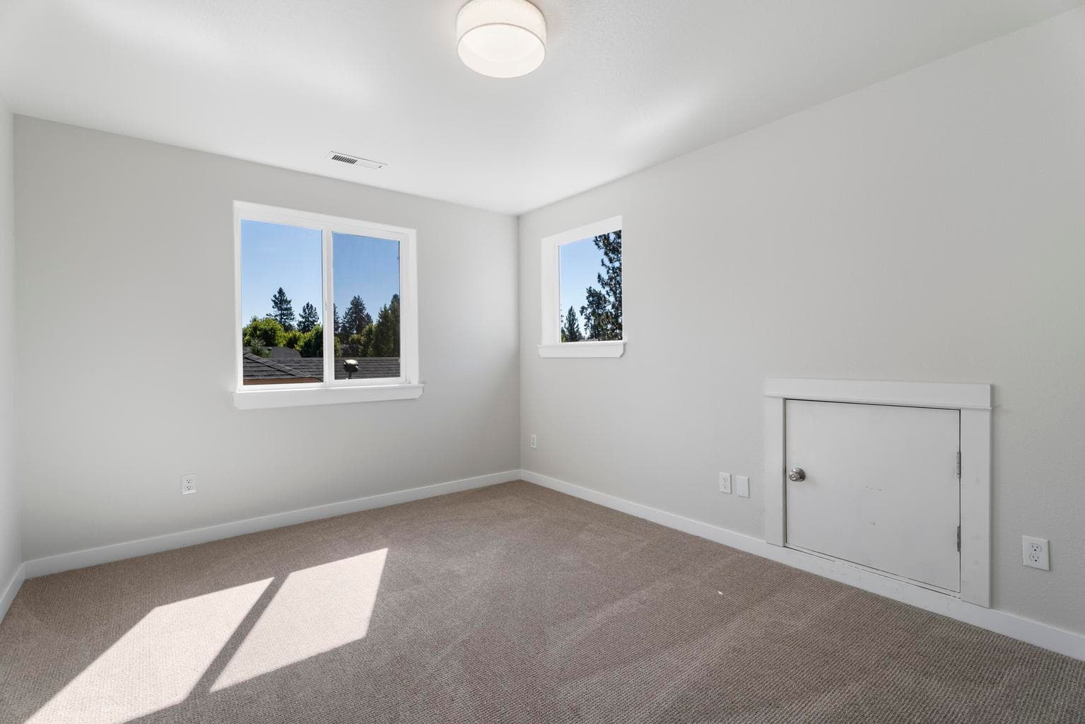 Photo of 1642 W Hill Avenue 21 of 44