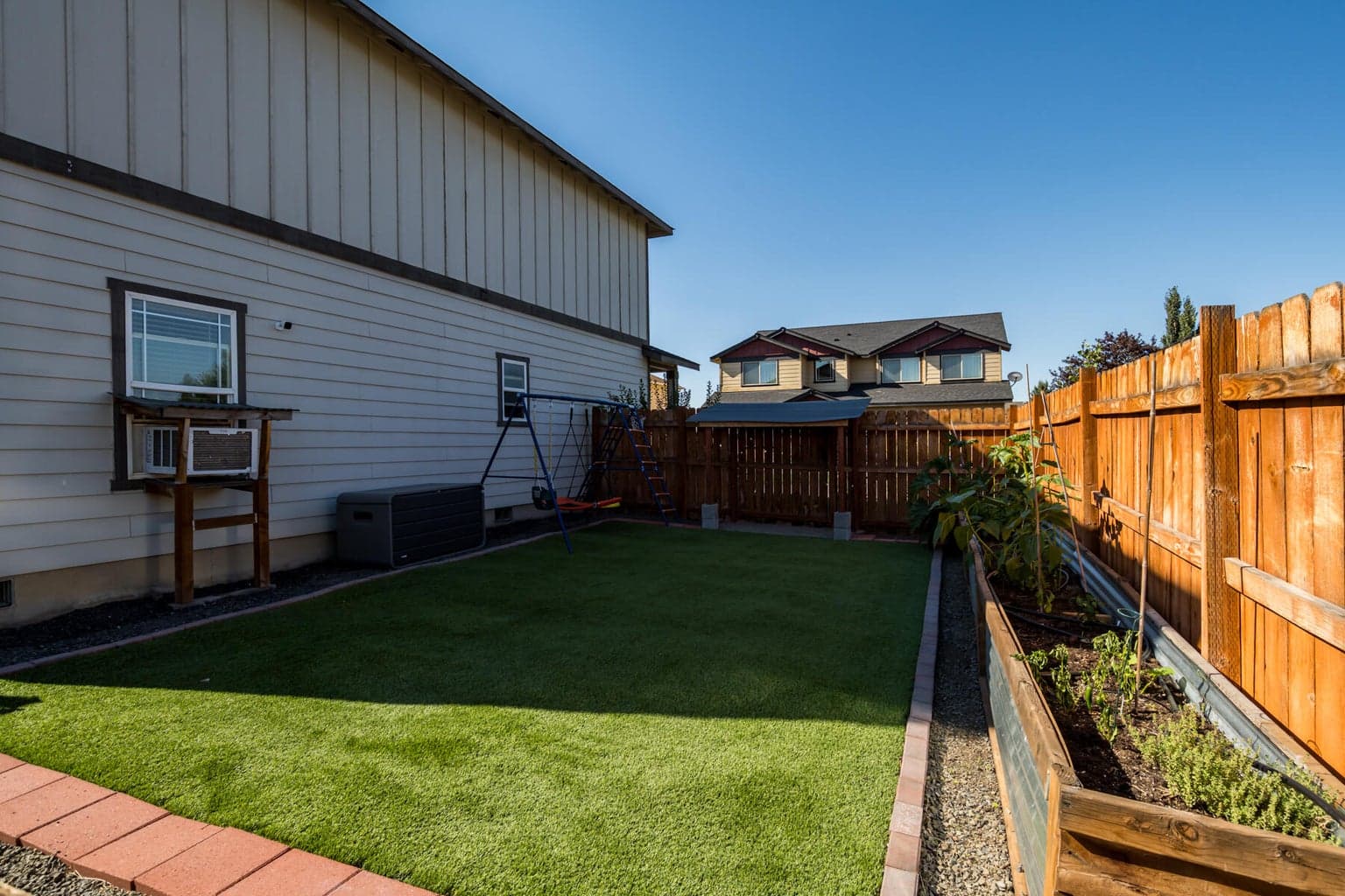 Photo of 728 NE Apache Circle 26 of 31