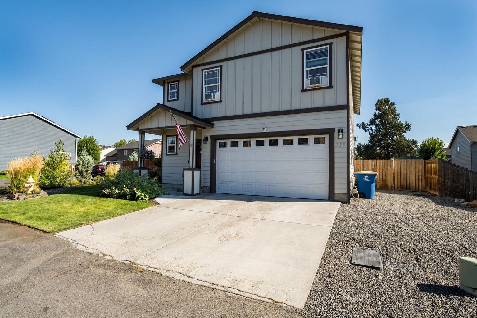 Photo of 728 NE Apache Circle 31 of 31