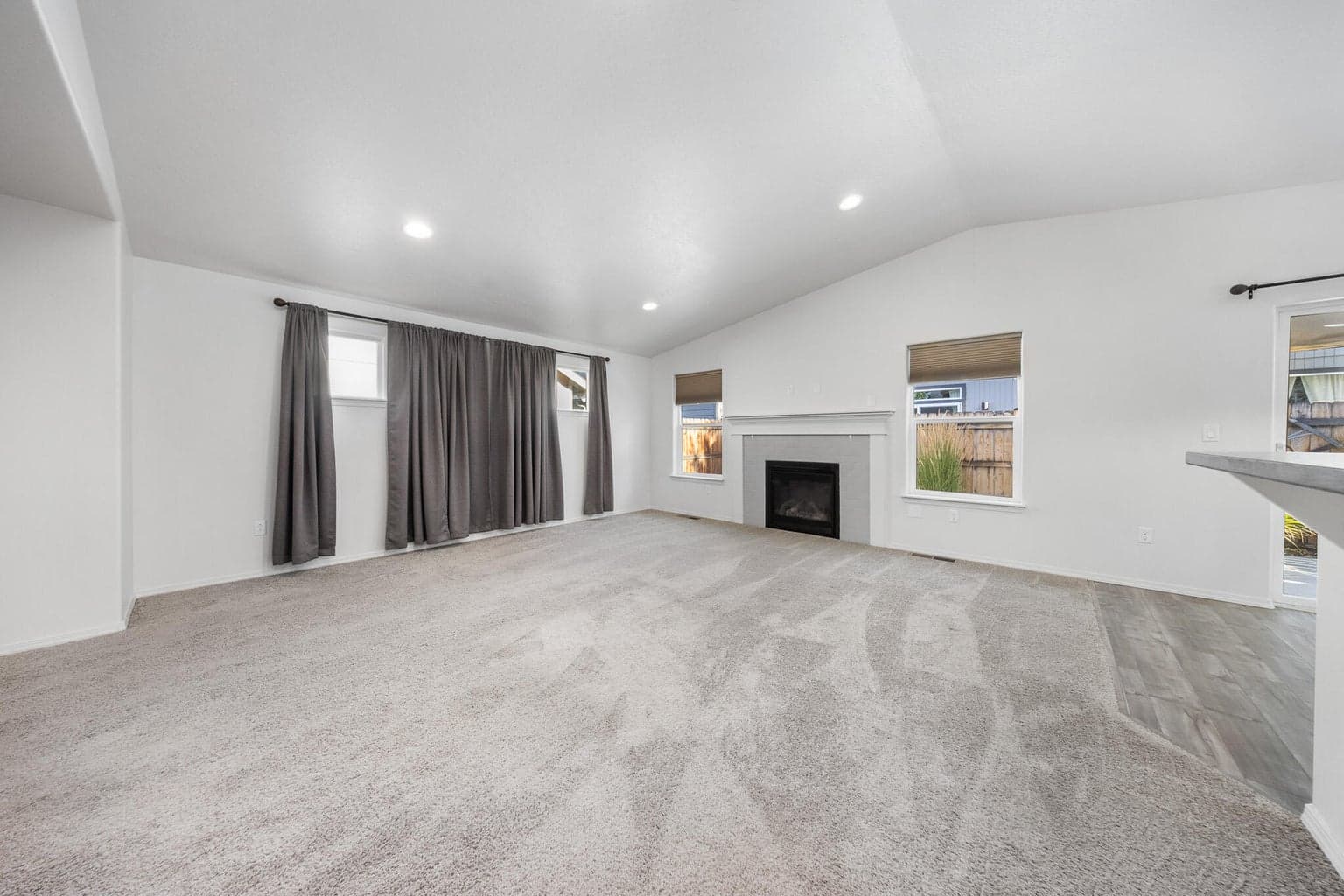 Photo of 21184 Darnel Avenue 9 of 24