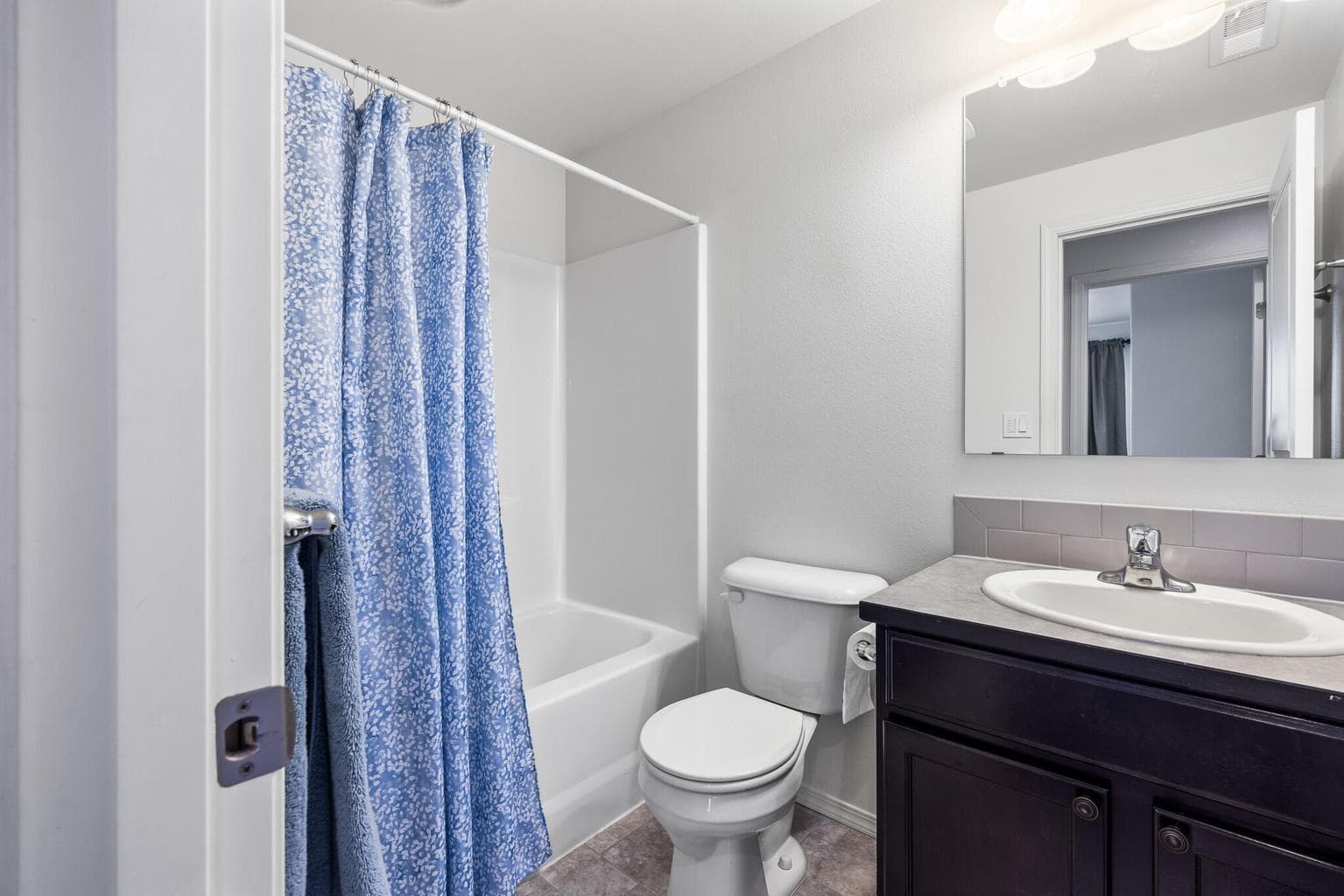 Photo of 21184 Darnel Avenue 18 of 24