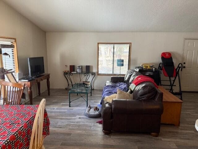 Photo of 18627 River Woods Drive 6 of 15