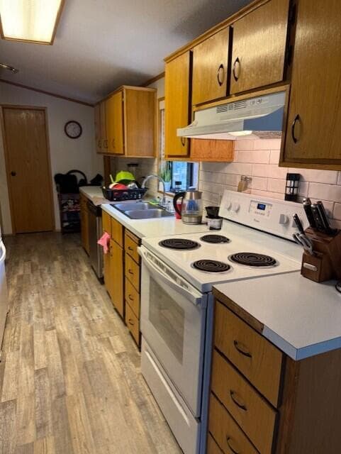 Photo of 18627 River Woods Drive 10 of 15