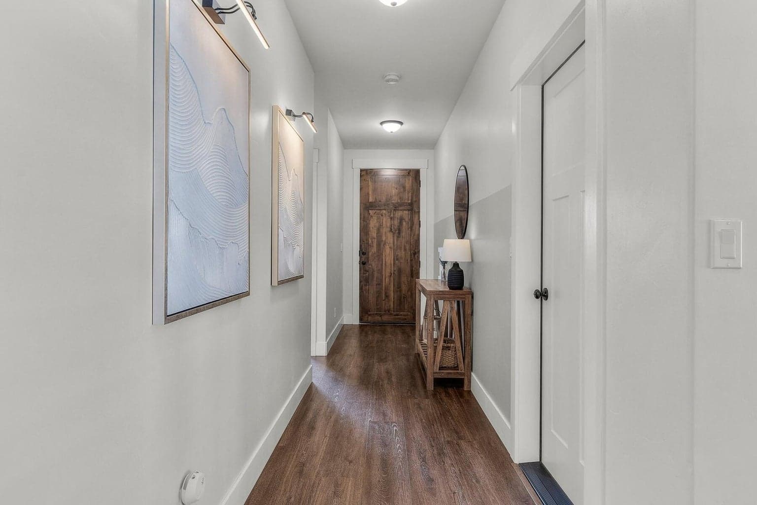 Photo of 16528 Pine Creek Drive 14 of 31