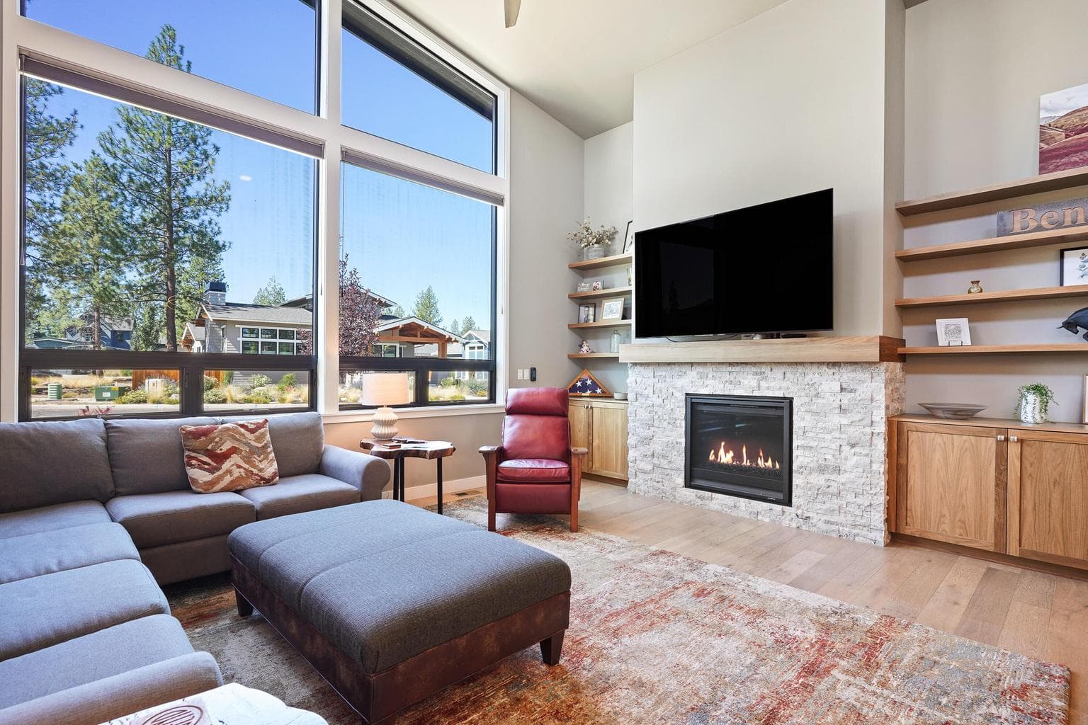 Photo of 3057 NW Blodgett Way 10 of 38