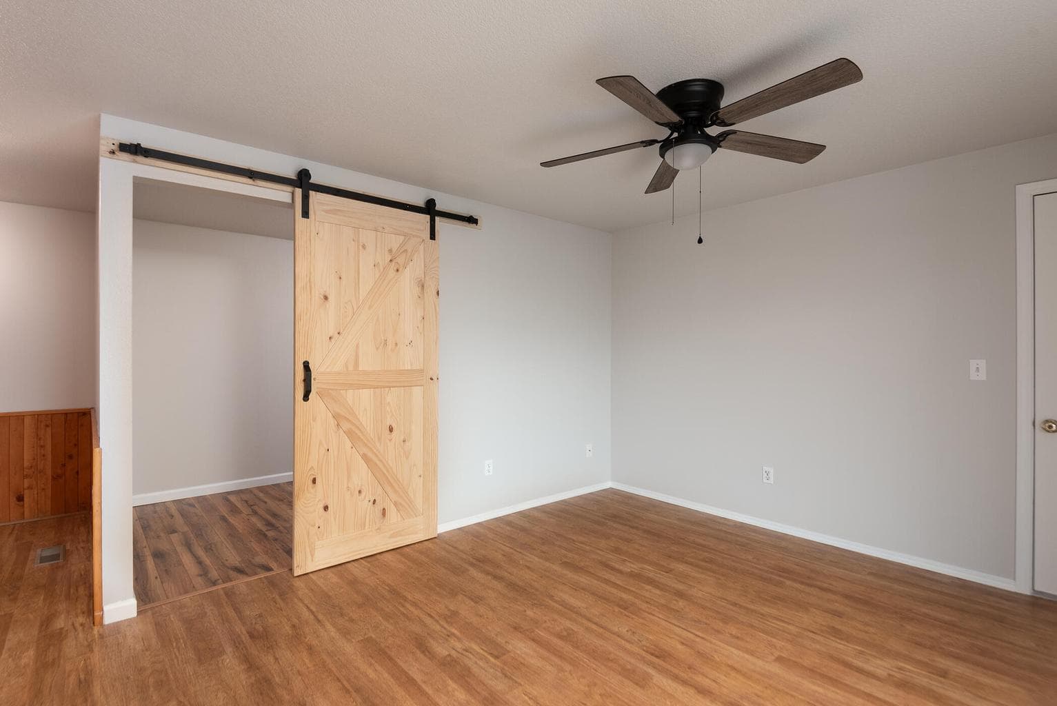 Photo of 700 NE Shelley Way 8 of 23