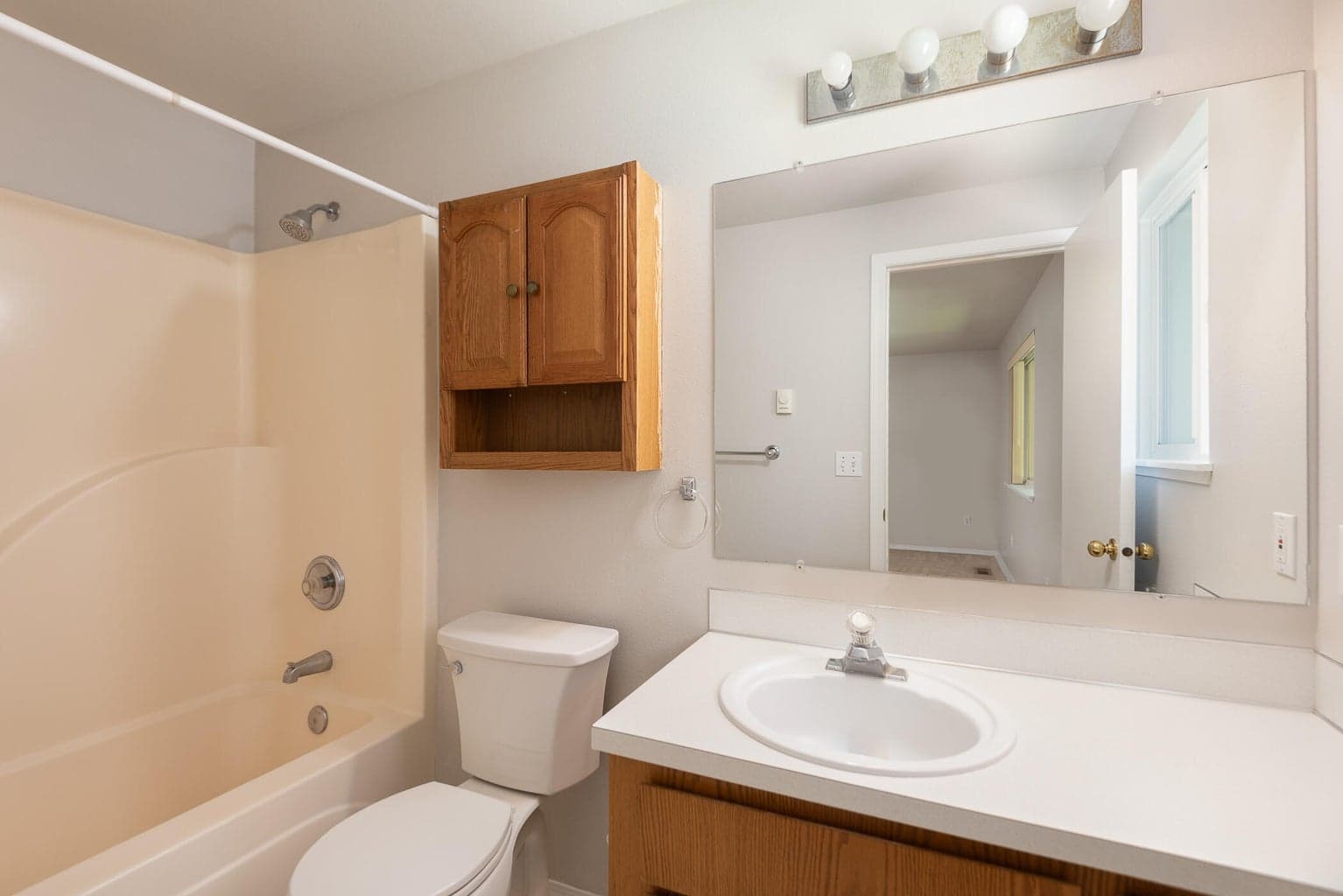 Photo of 700 NE Shelley Way 14 of 23