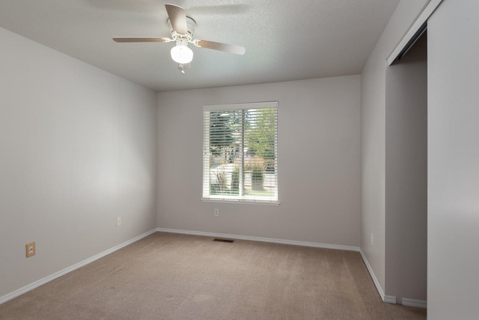Photo of 700 NE Shelley Way 15 of 23