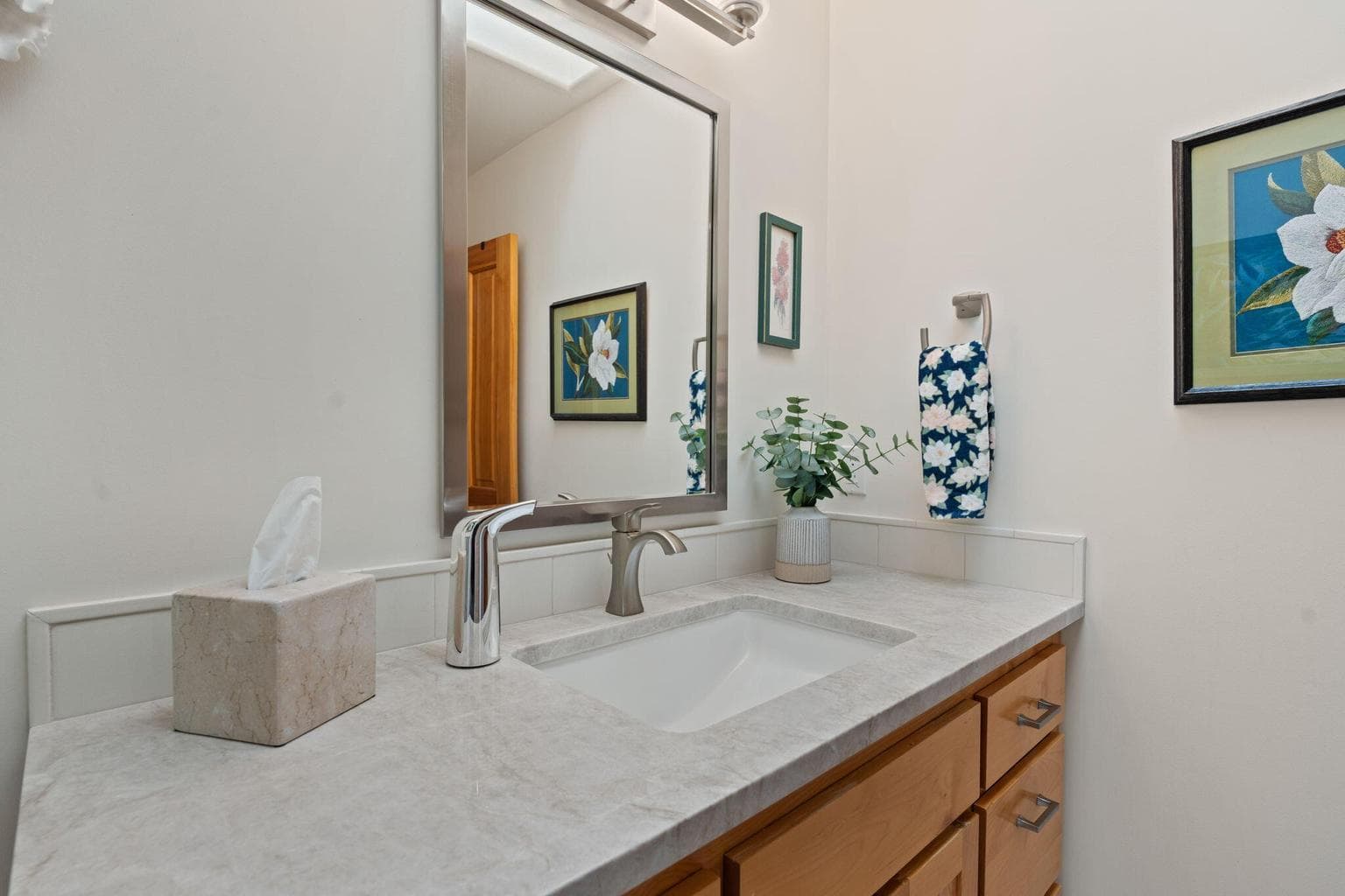 Guest bathroom updated in 2021
