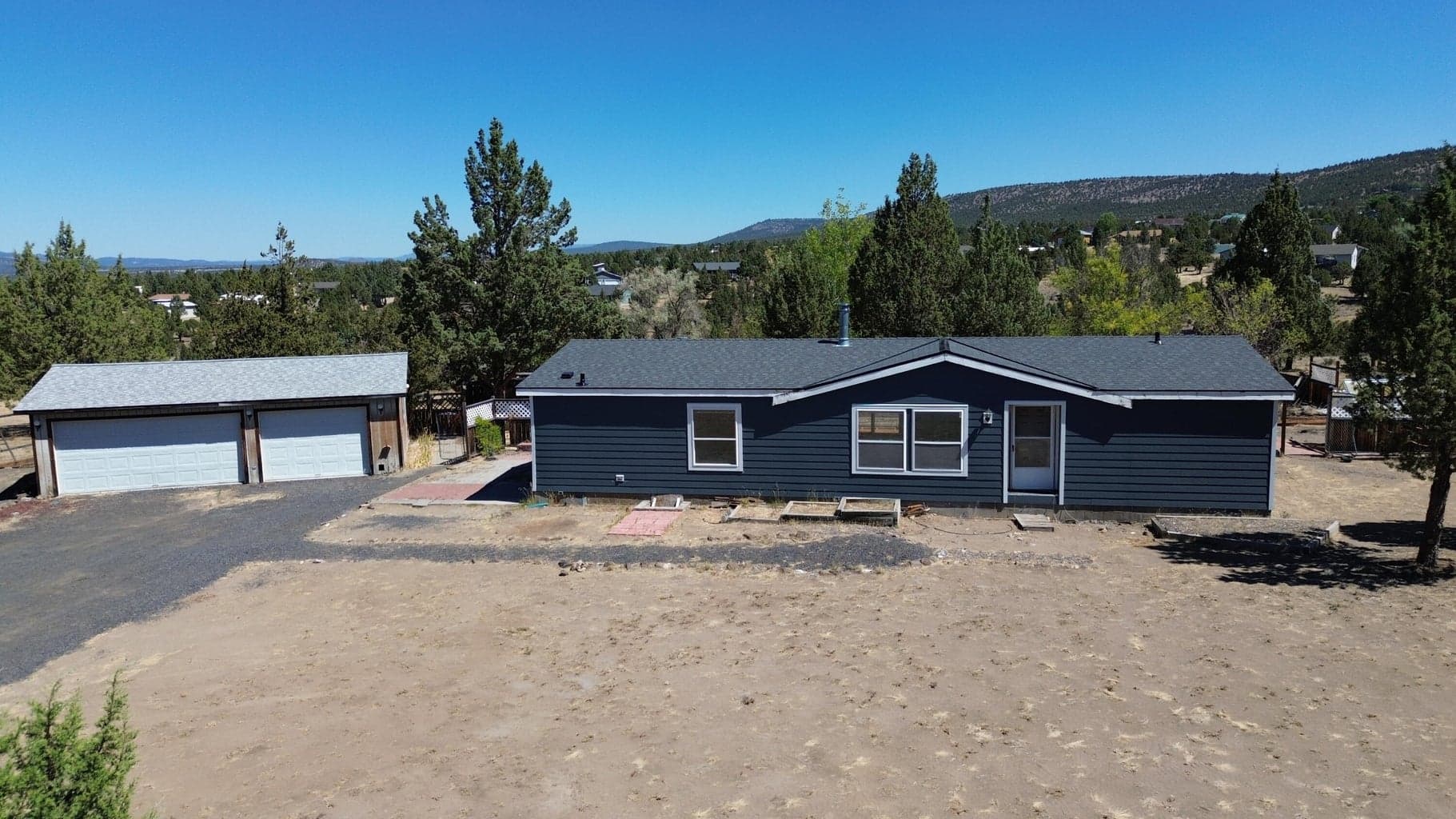 Photo of 5860 Davis 1 of 17