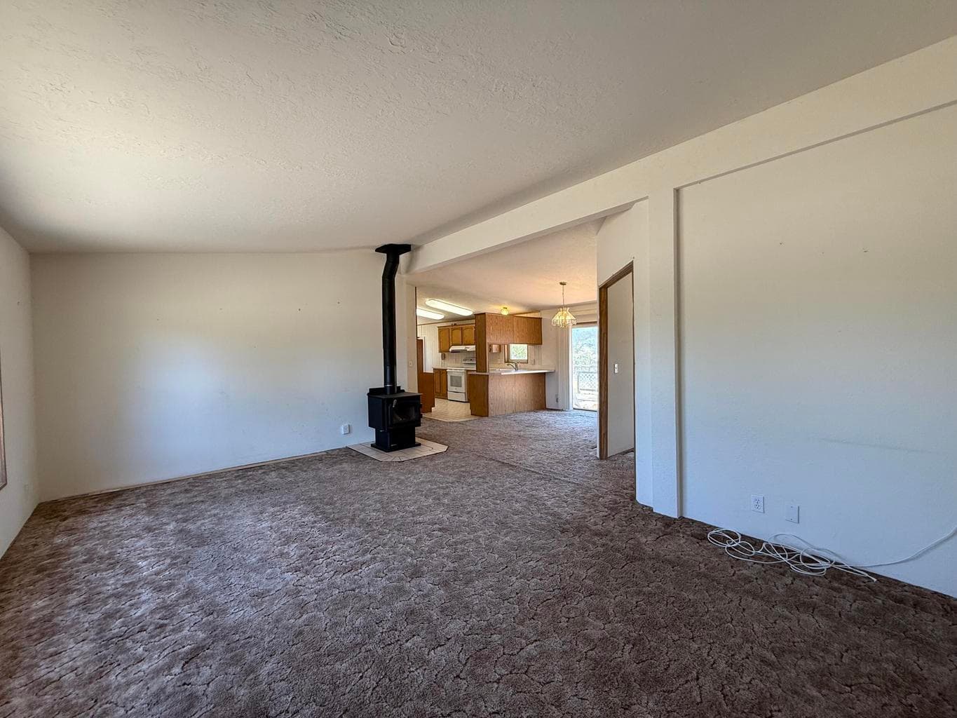 Photo of 5860 Davis 2 of 17