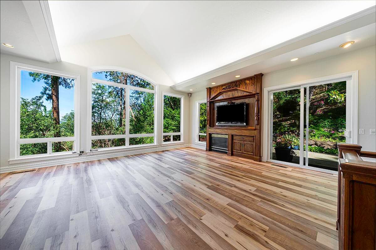 Main level living room