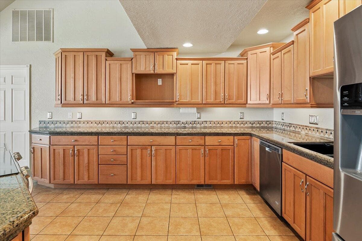 Photo of 6187 SW Jaguar Avenue 99 of 122