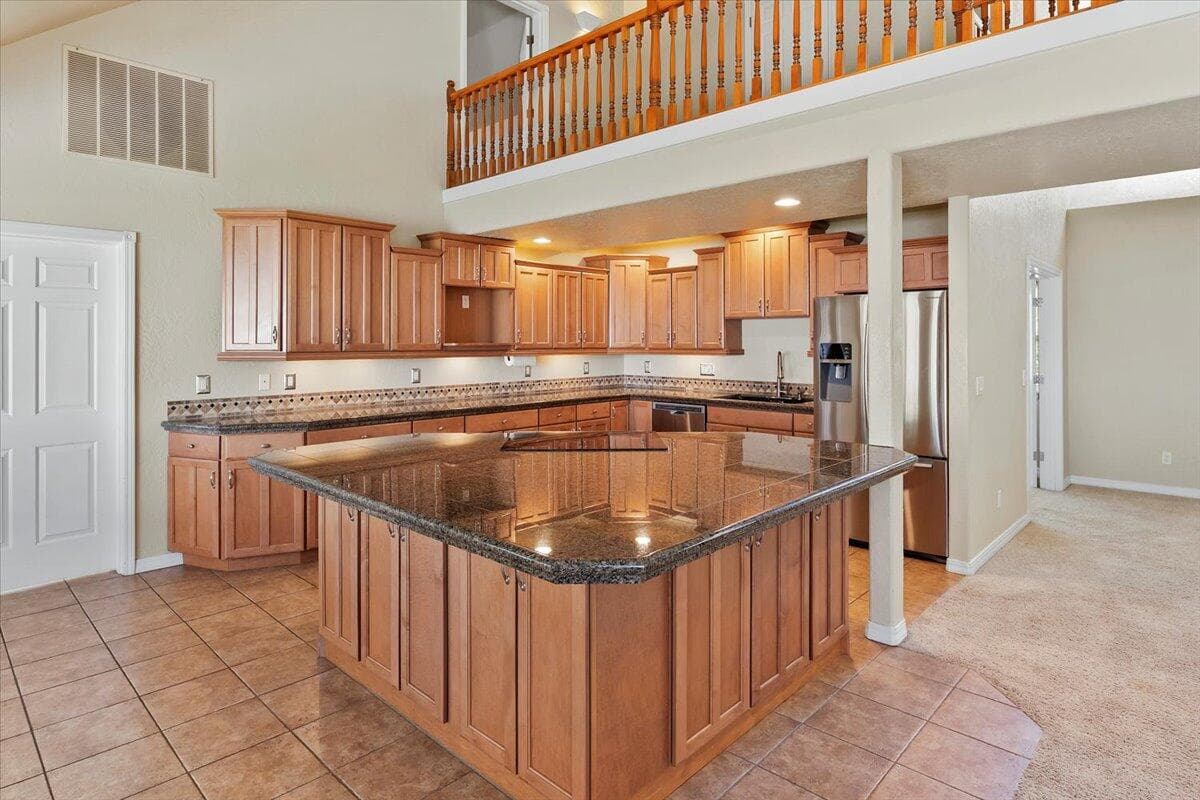 Photo of 6187 SW Jaguar Avenue 100 of 122