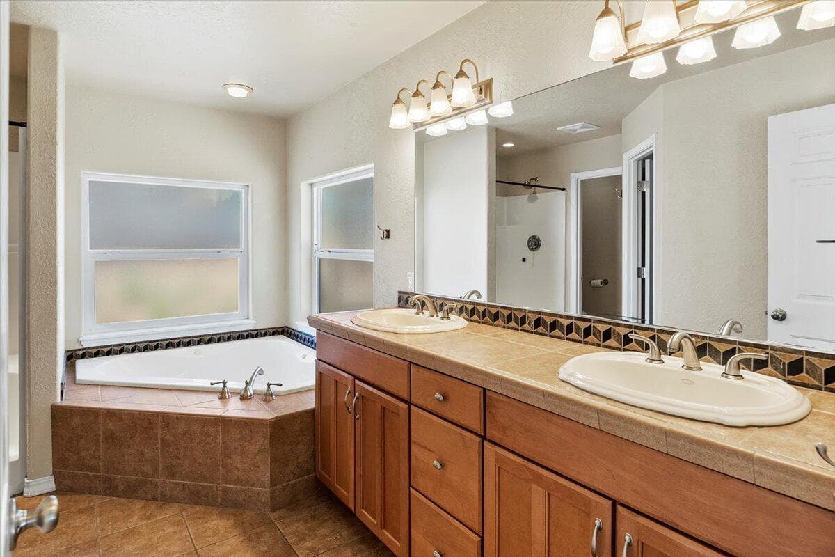 Photo of 6187 SW Jaguar Avenue 108 of 122