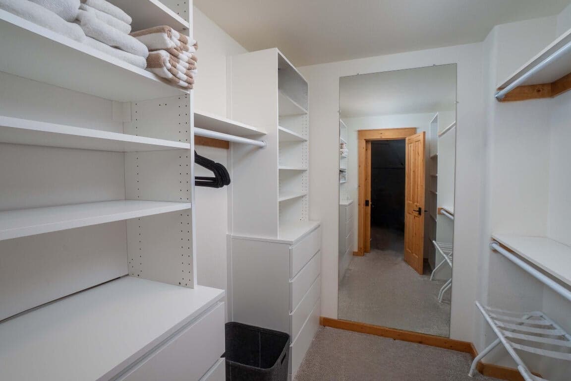 Photo of 57696 Dutchman Lane 24 of 38