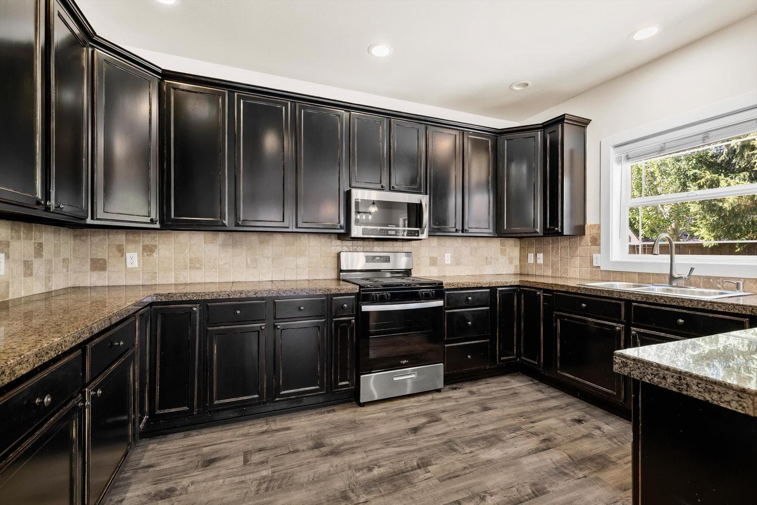 Photo of 63503 Ranch Village Drive 19 of 40