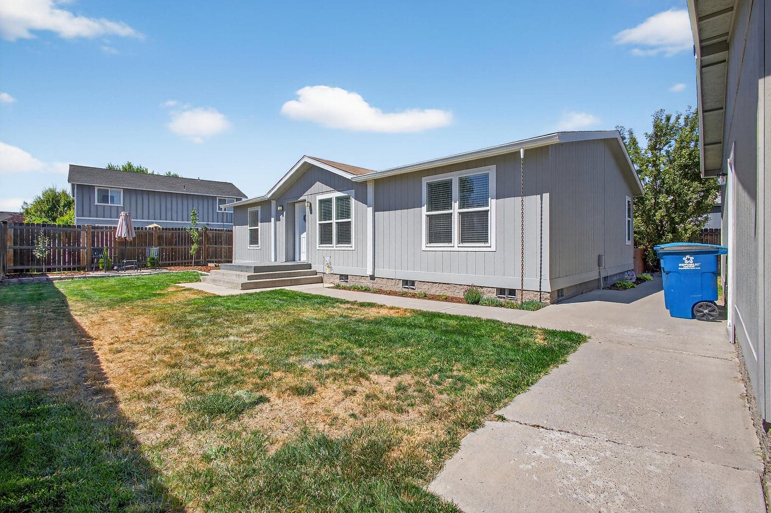 Irrigated front yard