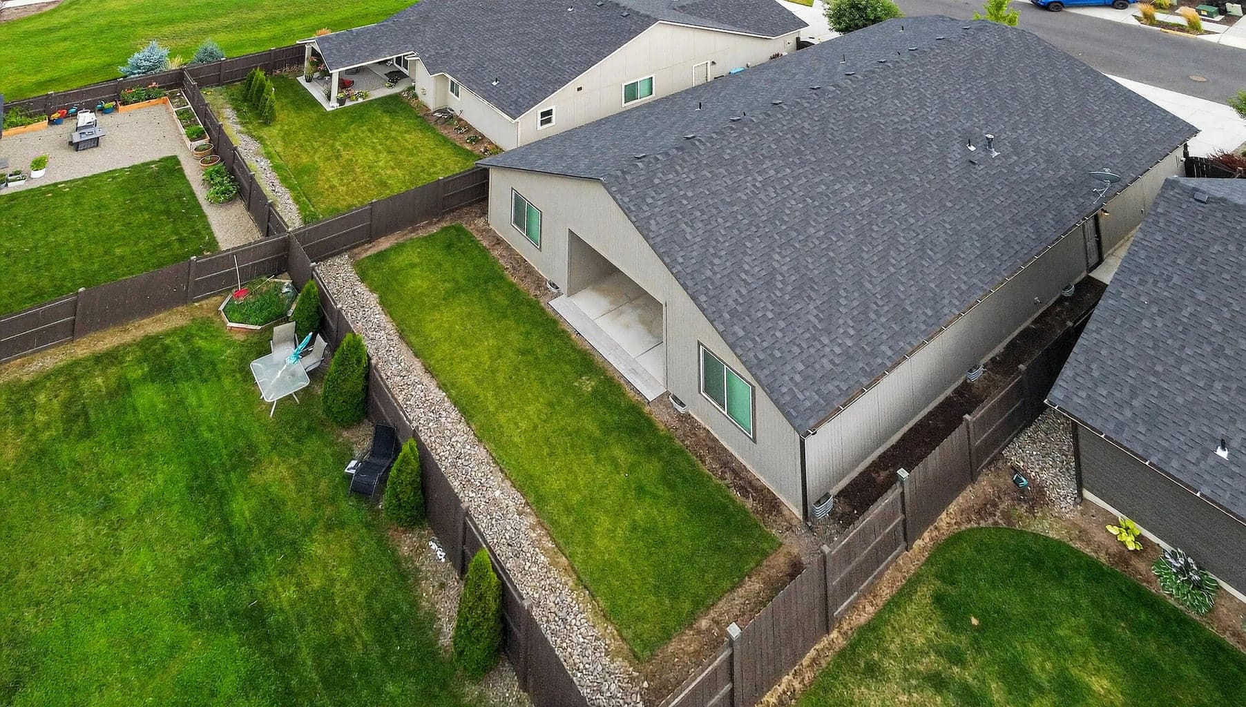Photo of 2443 NW Ivy Way 28 of 33
