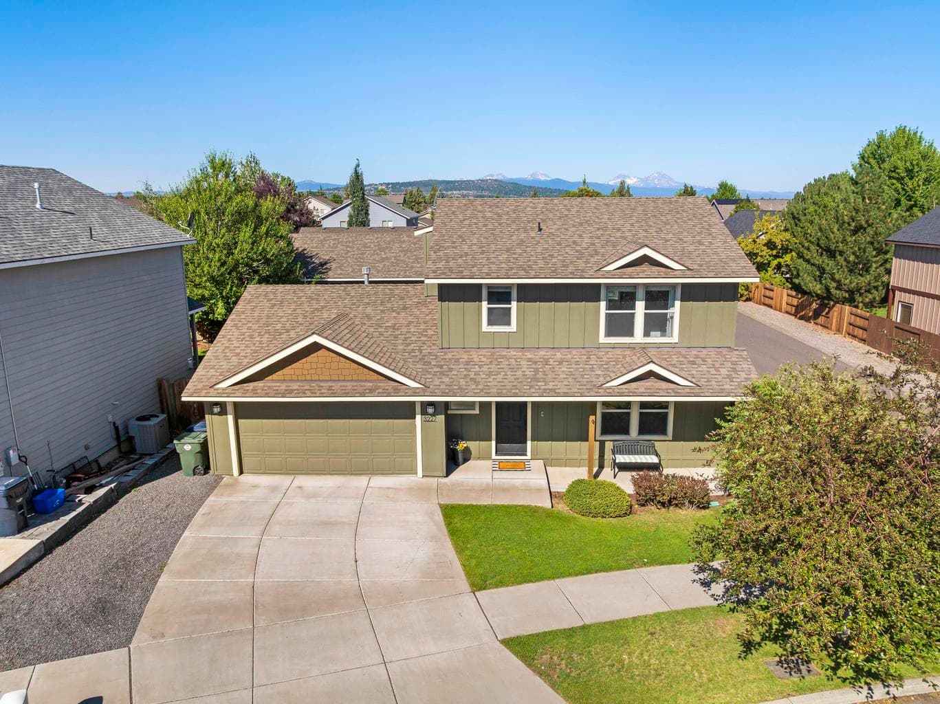 Photo of 3227 NE Sandalwood Drive 36 of 43