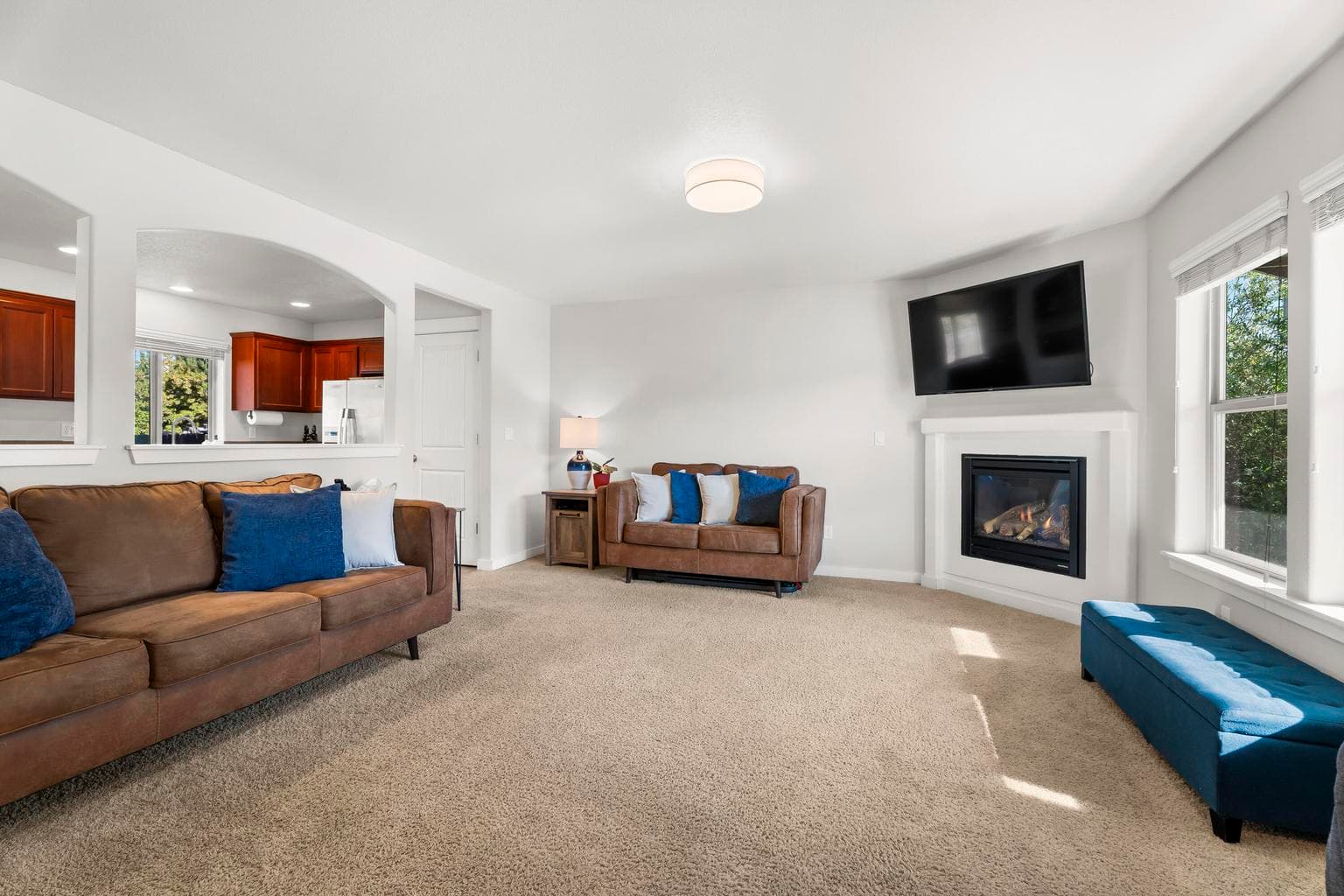 Photo of 3227 NE Sandalwood Drive 9 of 43