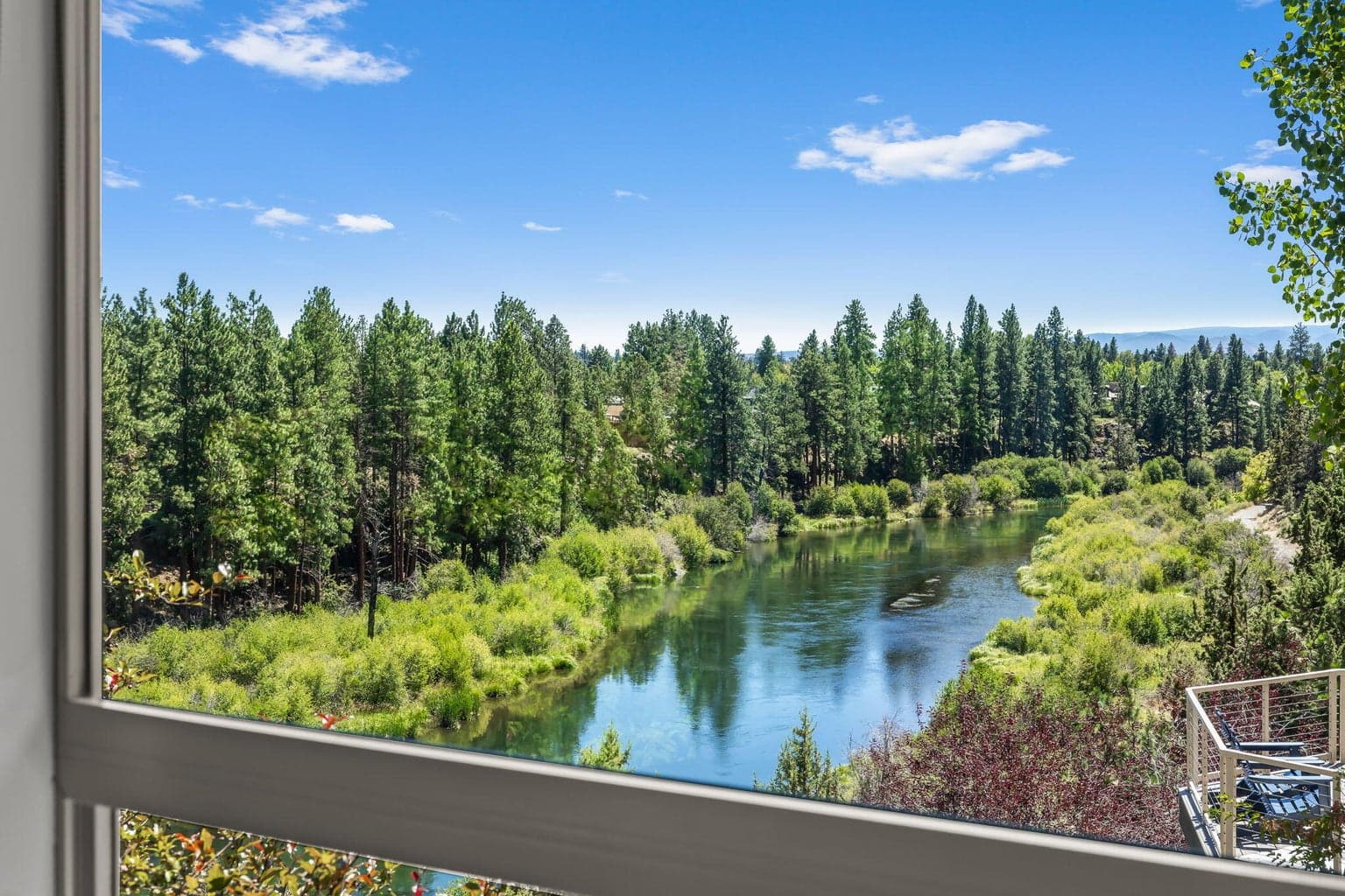 Panoramic river views and easy access to the trail below.