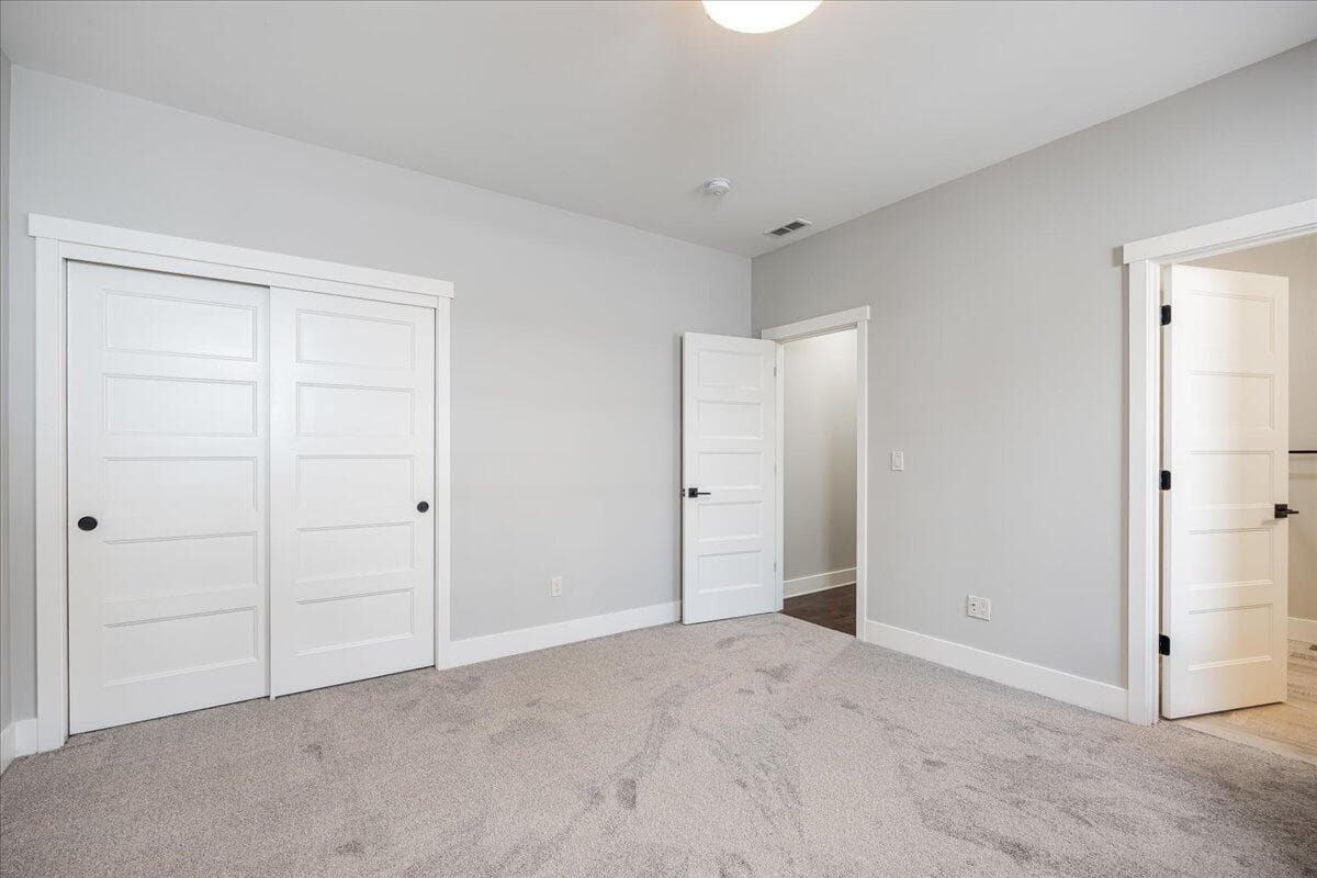 Photo of 3533 SW 47th Street 18 of 29