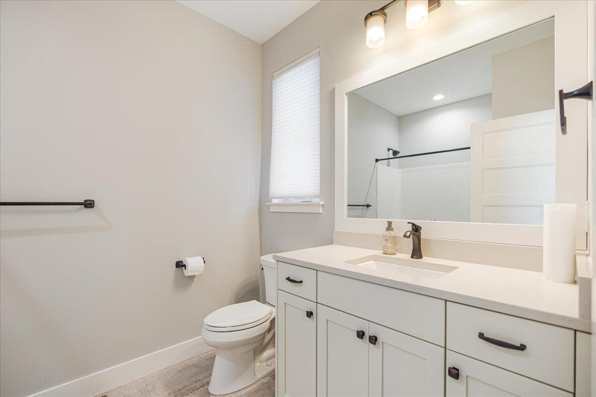 Photo of 3533 SW 47th Street 19 of 29