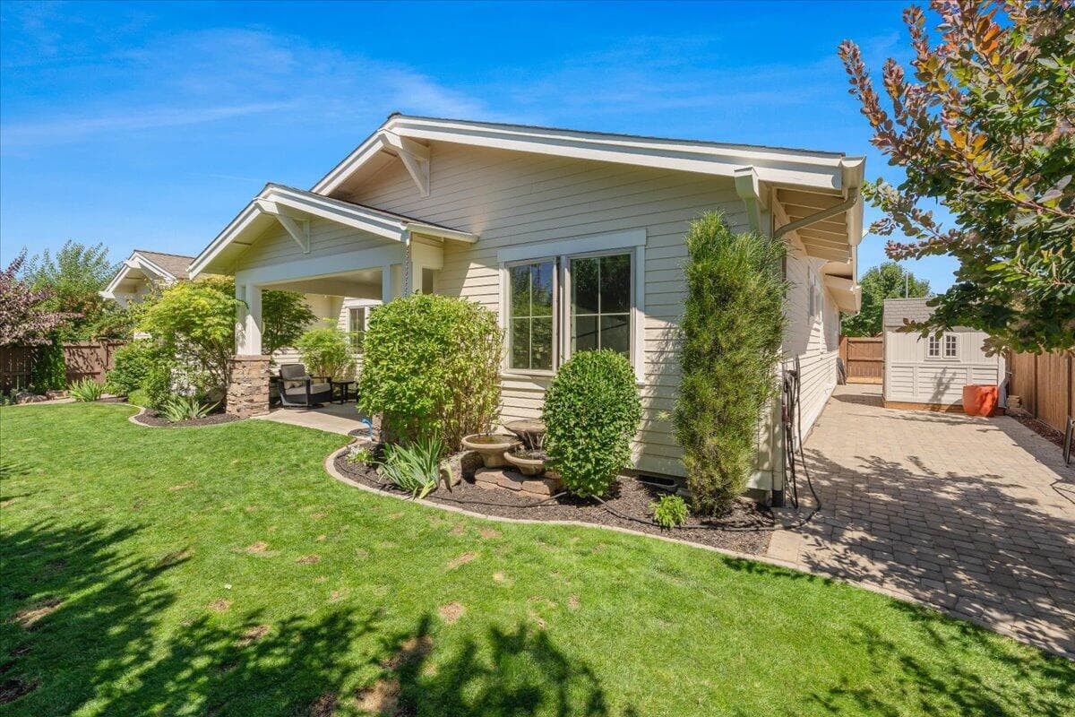 Photo of 3533 SW 47th Street 27 of 29