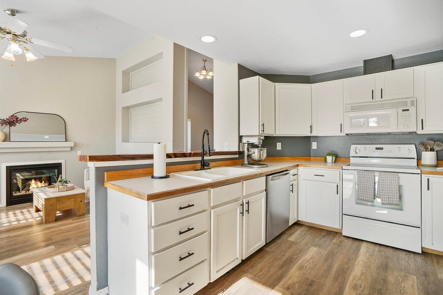Photo of 2206 NW 8th Street 11 of 24