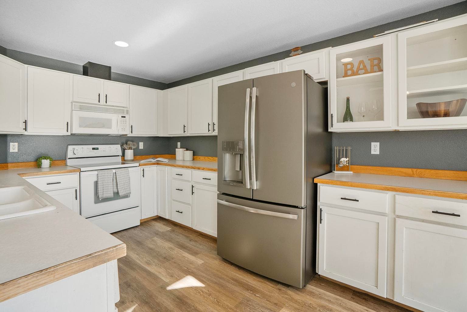 Photo of 2206 NW 8th Street 12 of 24