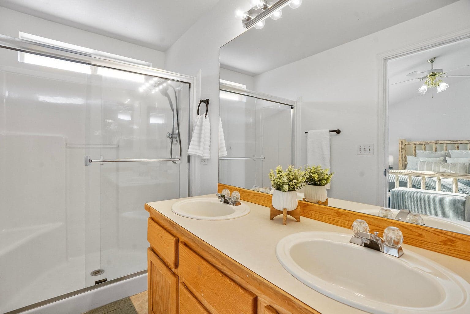 Photo of 2206 NW 8th Street 16 of 24