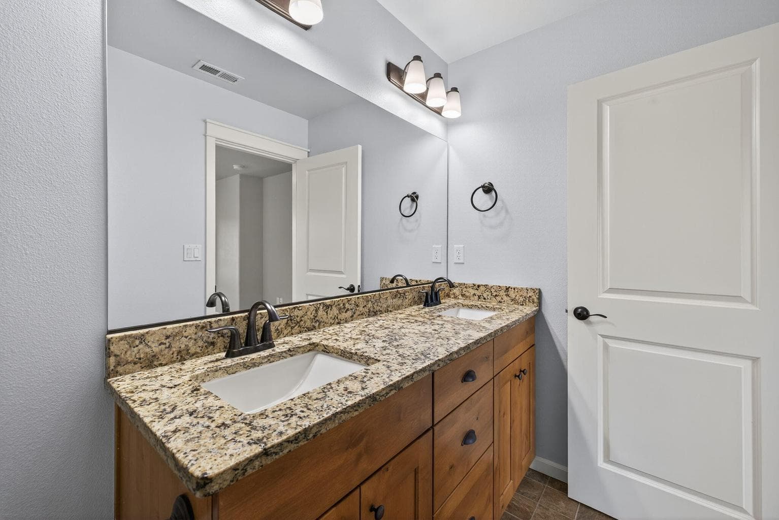 Photo of 61135 Ambassador Drive 15 of 35
