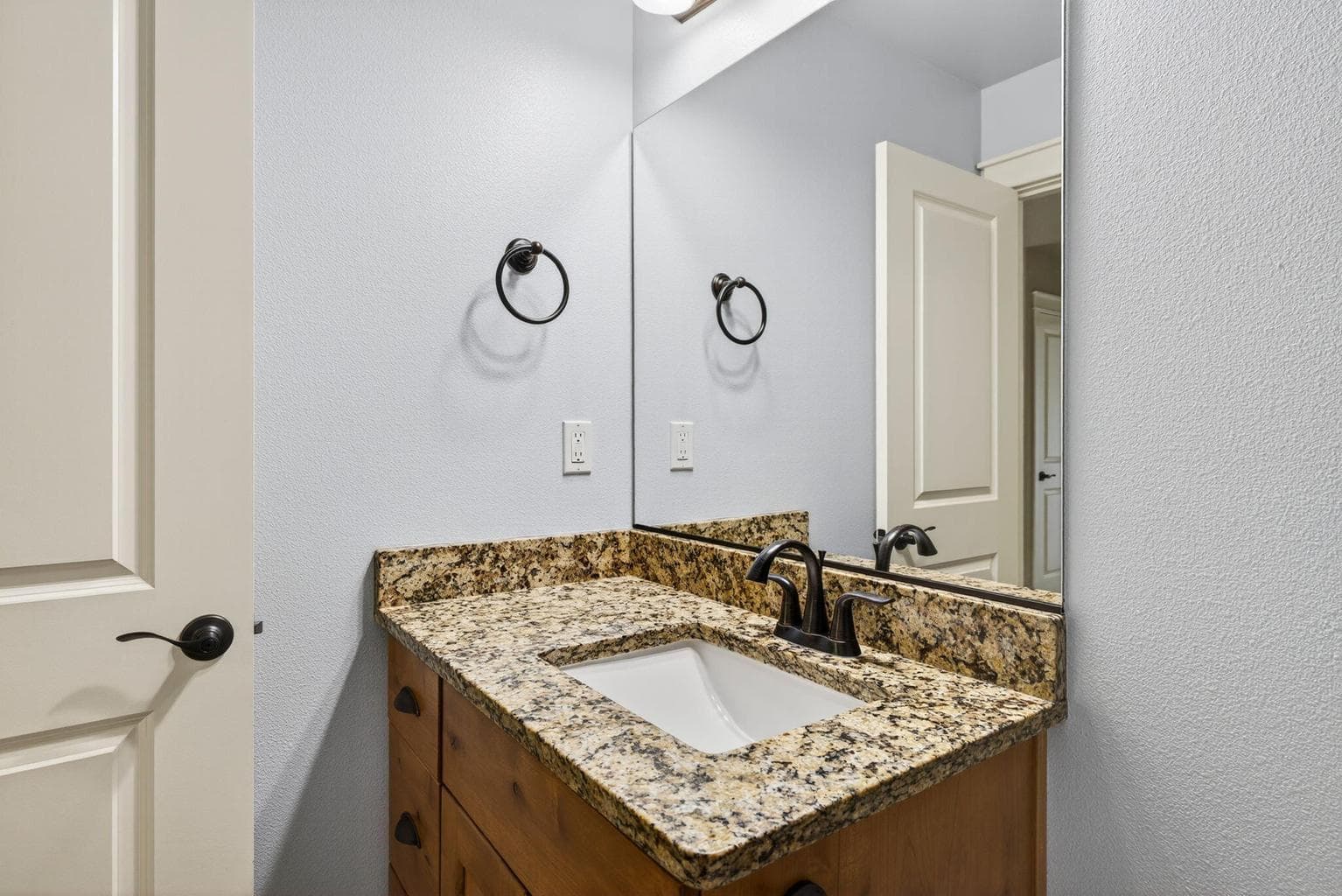 Photo of 61135 Ambassador Drive 20 of 35