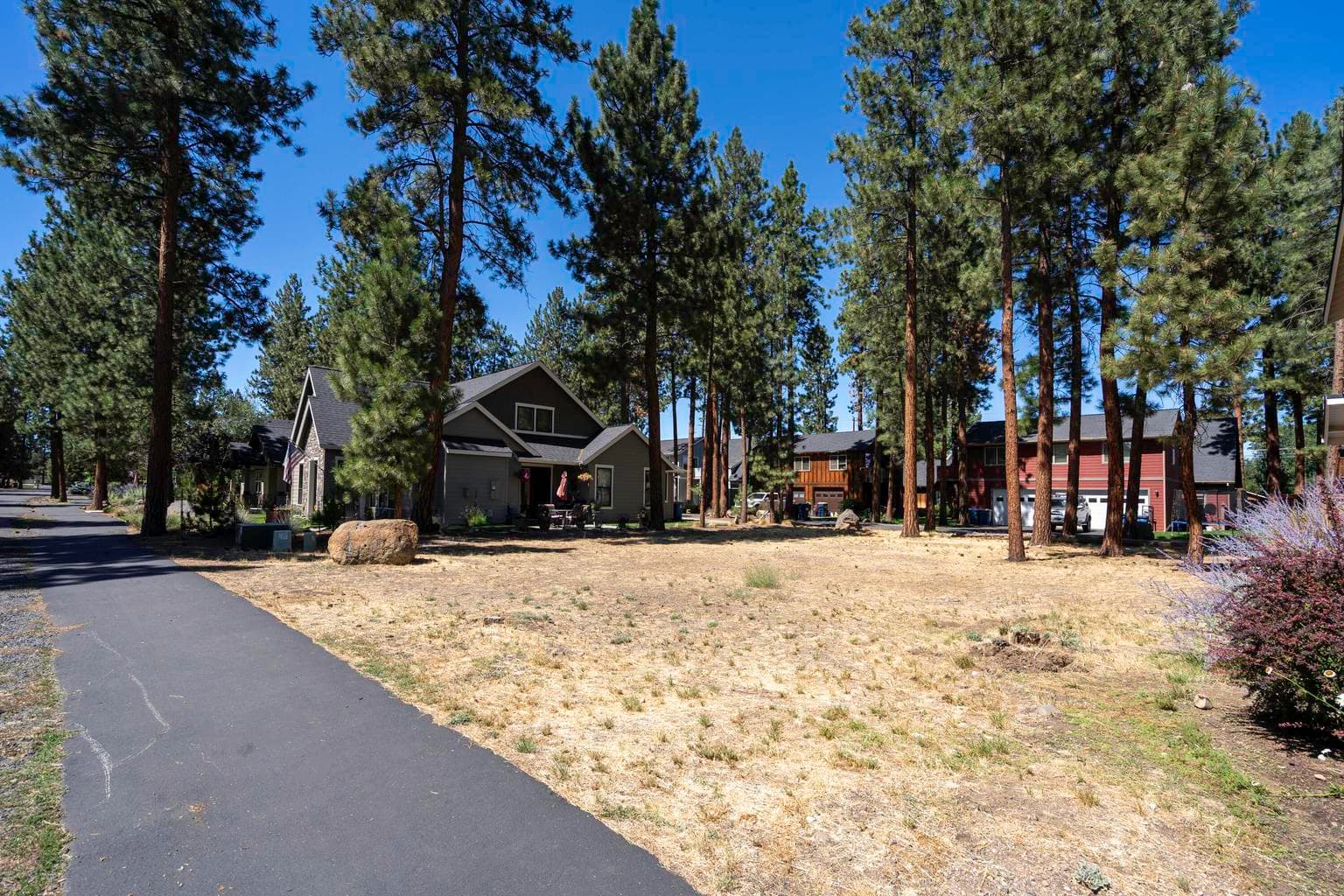Photo of 966 E Timber Pine Drive 9 of 16
