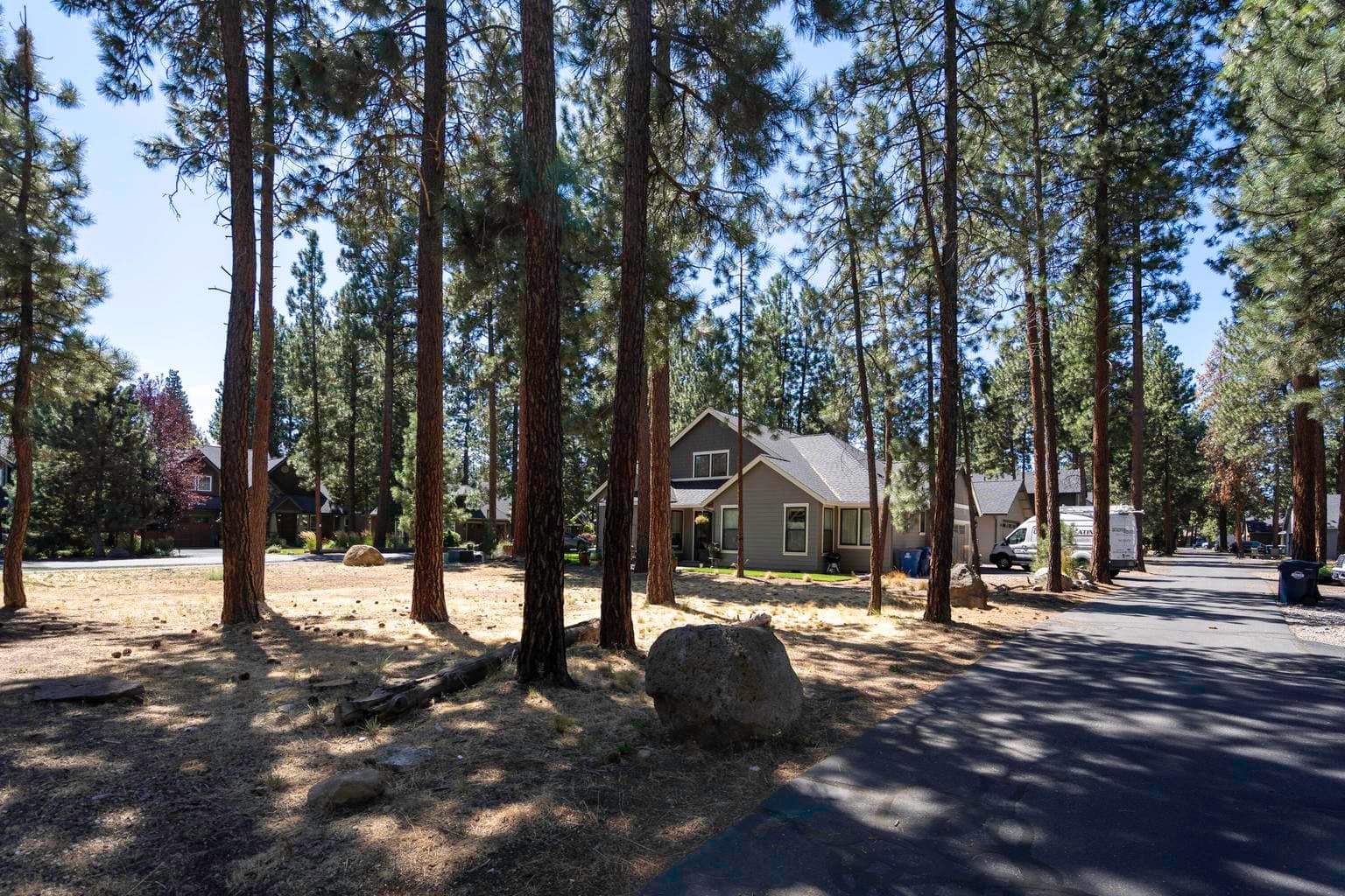 Photo of 966 E Timber Pine Drive 12 of 16