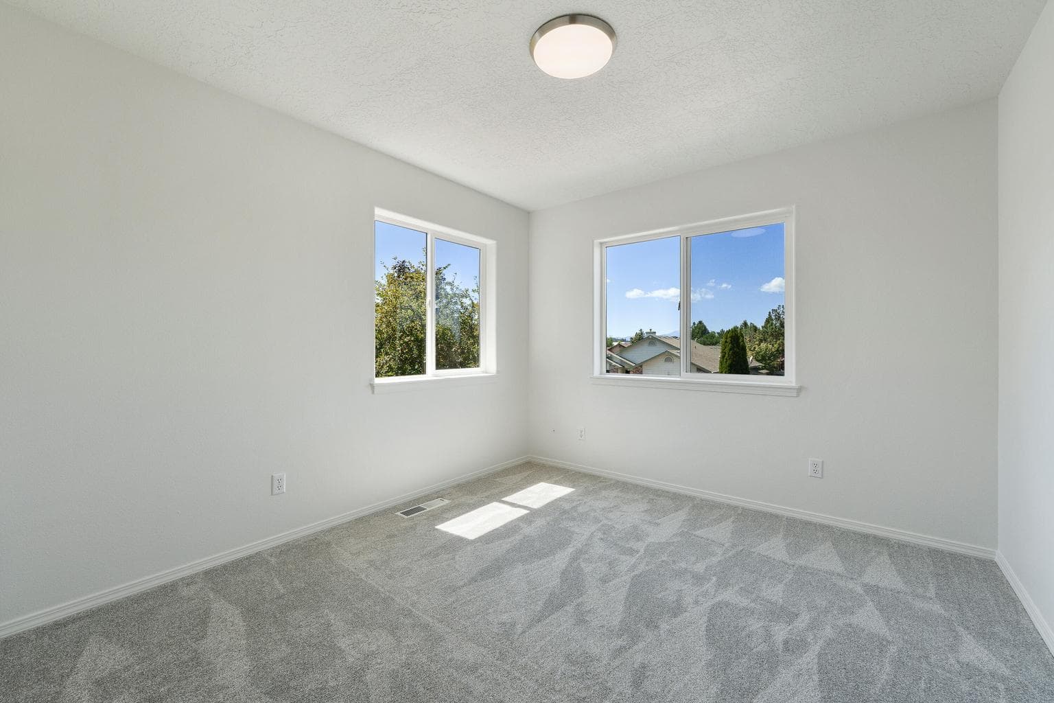 Photo of 3000 NE Pacific Crest Drive 27 of 36