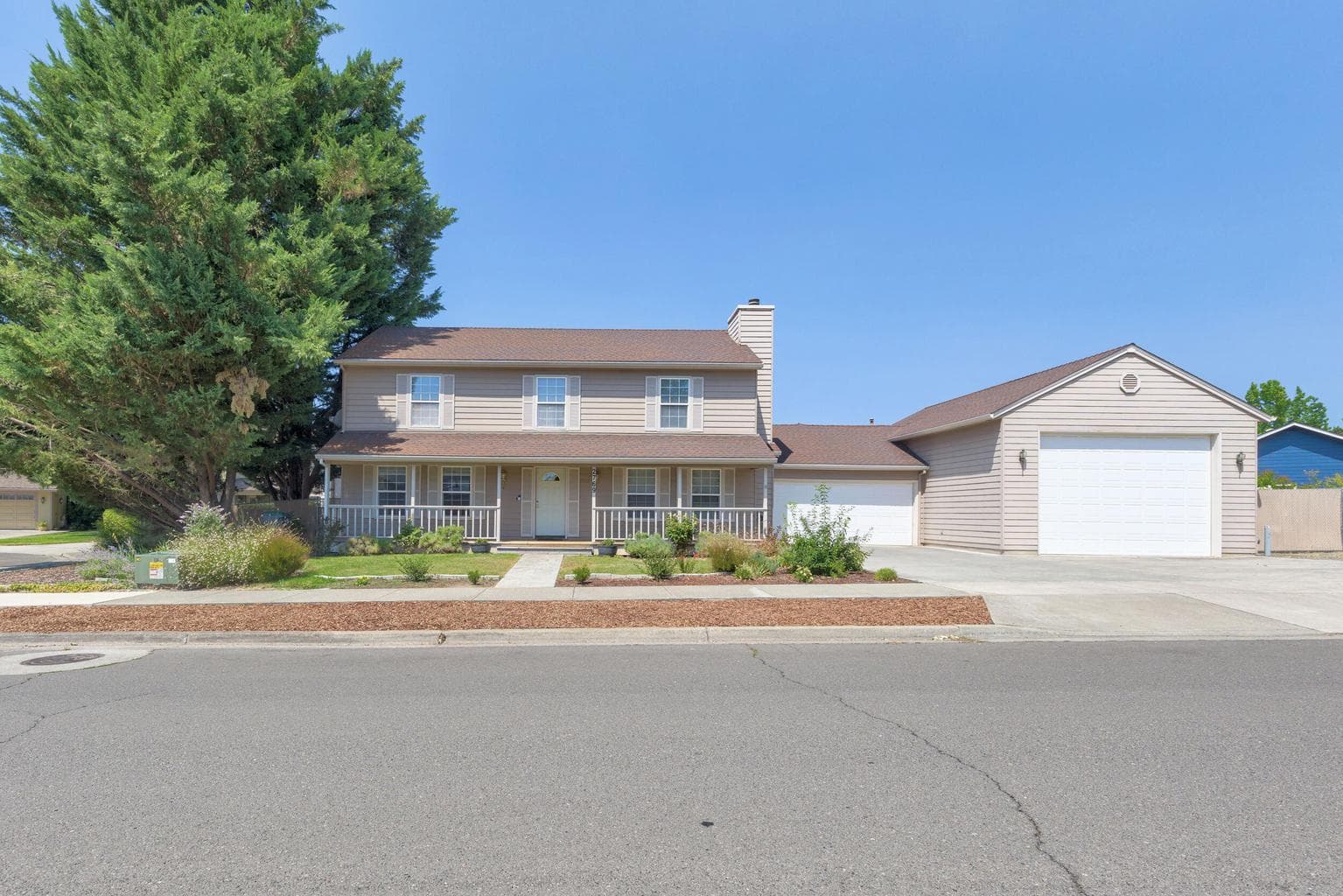 Photo of 2769 Stonebrook 2 of 32