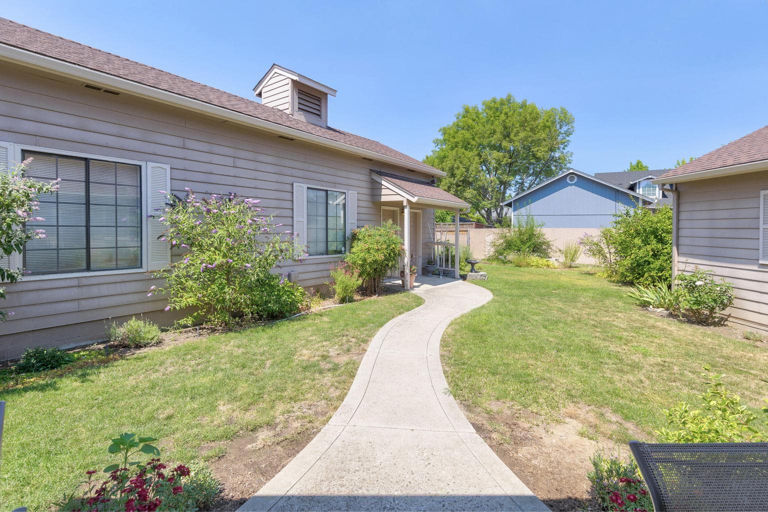 Photo of 2769 Stonebrook 4 of 32