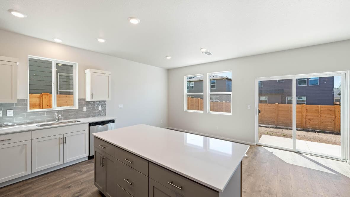 Photo of 61171 Splendor Lane 10 of 31