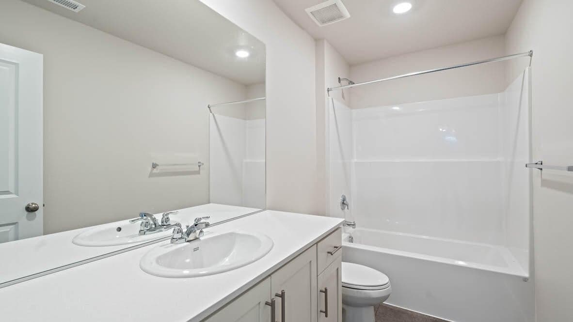Photo of 61171 Splendor Lane 19 of 31