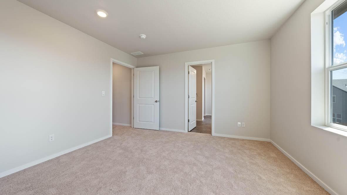 Photo of 61171 Splendor Lane 24 of 31
