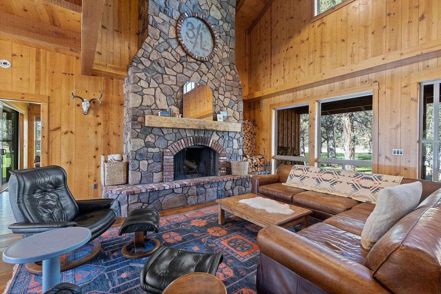 Photo of 6268 HWY 126 2 of 93
