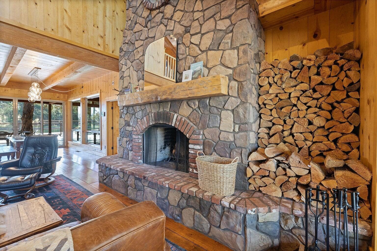 Photo of 6268 HWY 126 3 of 93
