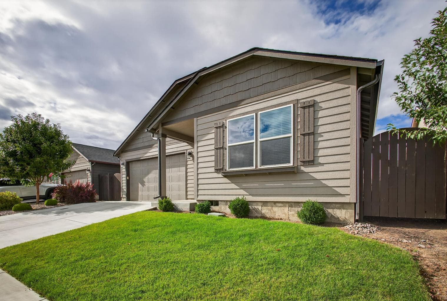Photo of 2443 NW Ivy Way 29 of 33